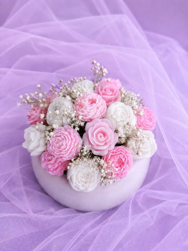 Mixed Rose Bouquet Pot Candle