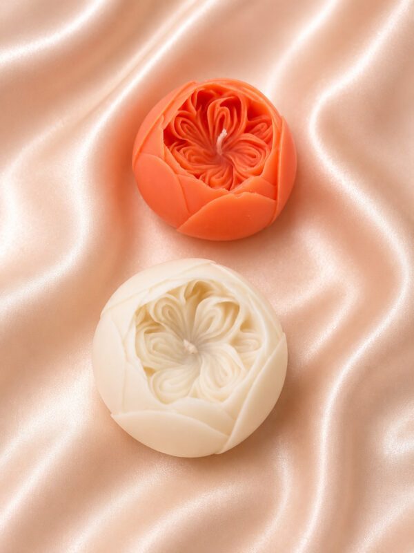 af681013-6f8f-4993-bedd-9c42863e04c7 Rosebud Candle - Set of 2